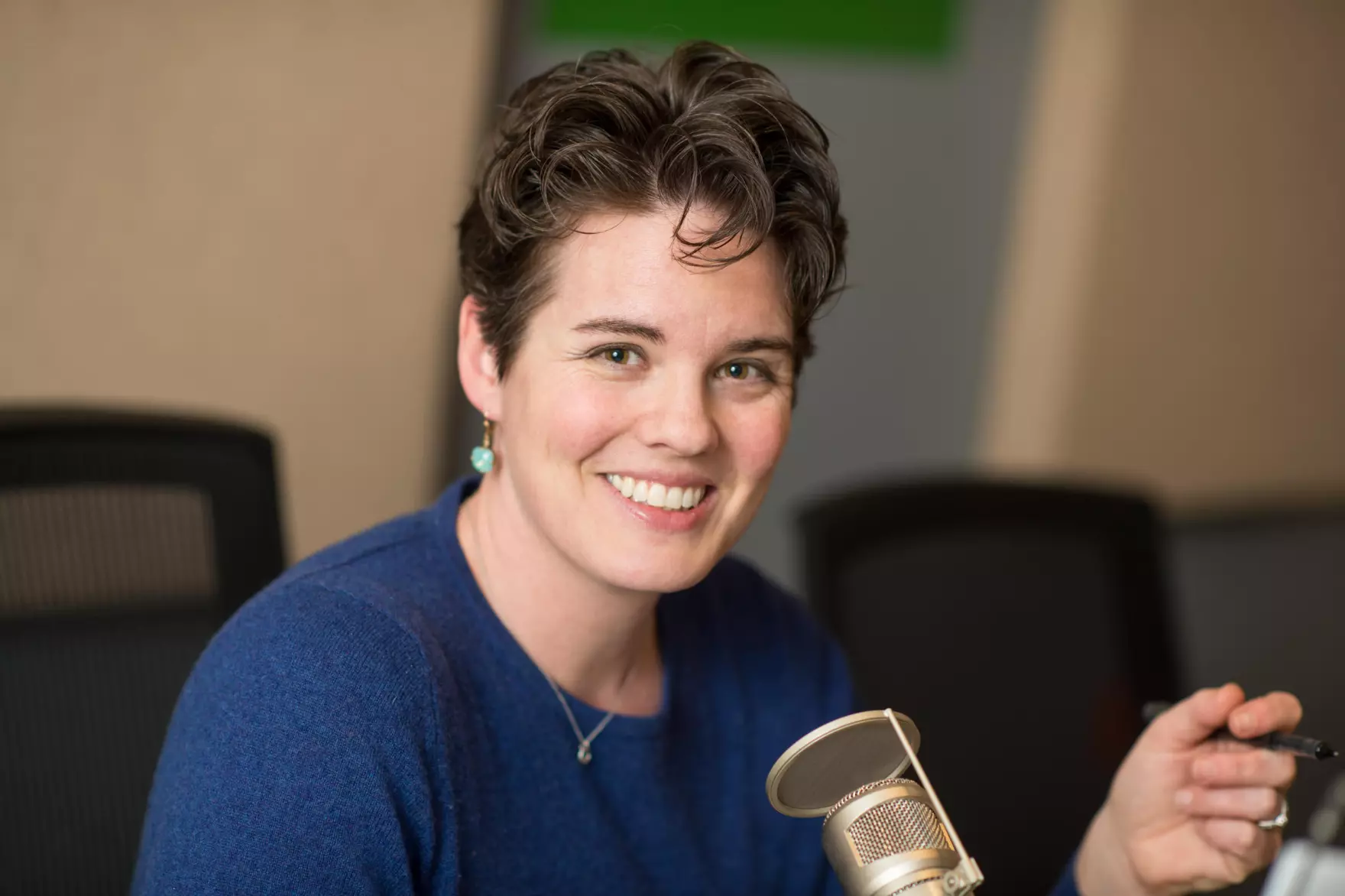 headshot jane lindholm