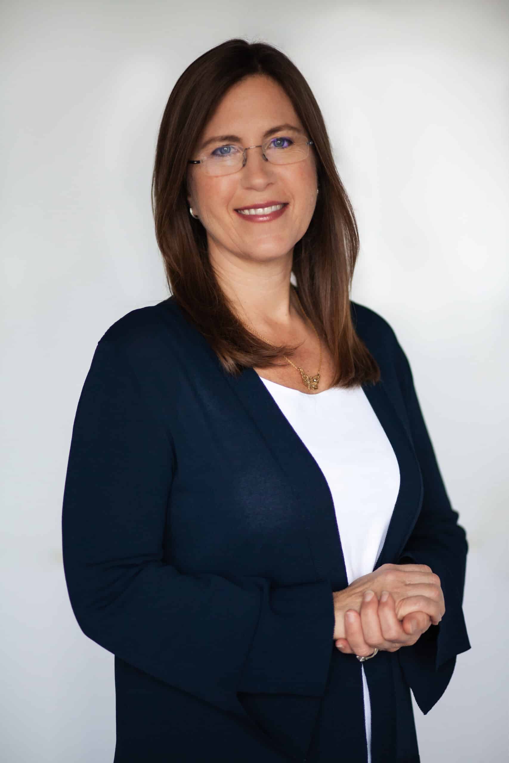Jill Slye headshot